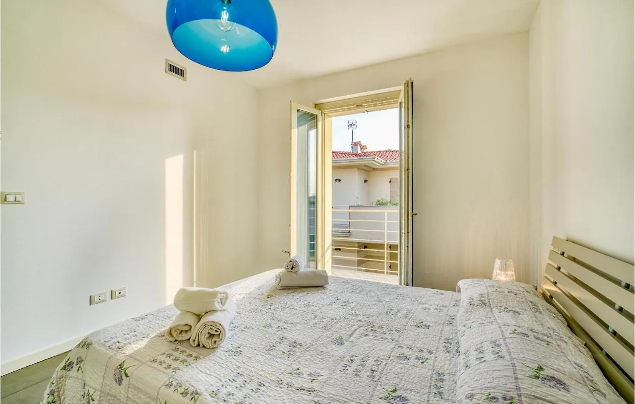 2 Bedroom Amazing Apartment In Puegnago Sul Garda Raffa